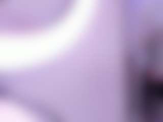 Live cam show with LilaMonroee - Camel Toe on CamSextacy
