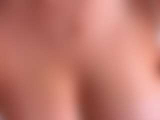 lunacaams's Live Sex Cam Show
