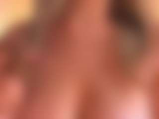 lunacaams's Live Sex Cam Show