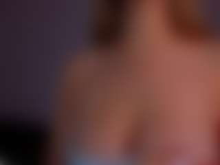 Live cam show with lunacaams - Striptease on SpankPalCams