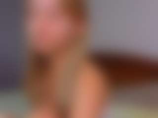 lunacaams's Live Sex Cam Show