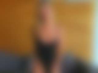 lunacaams's Live Sex Cam Show