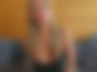 Live cam show with lunacaams - Dildo Or Vibrator on Streamer API