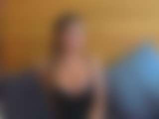 lunacaams's Live Sex Cam Show