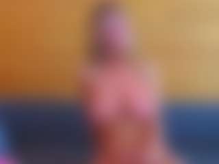 lunacaams's Live Sex Cam Show