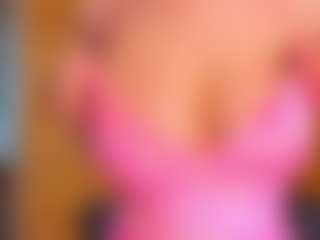 lunacaams's Live Sex Cam Show