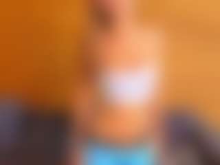 lunacaams's Live Sex Cam Show