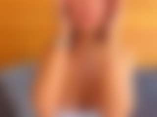 lunacaams's Live Sex Cam Show