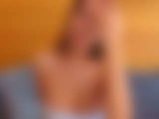 lunacaams's Live Sex Cam Show