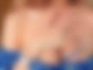 Live cam show with lunacaams - Skinny on Camsoda