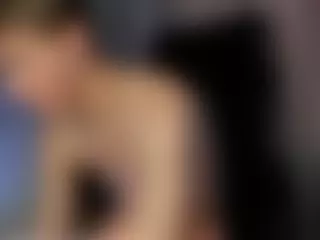 MistralCrush's Live Sex Cam Show