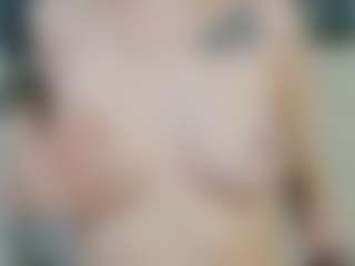 Live cam show with NacreFlirt - Striptease on Camsoda