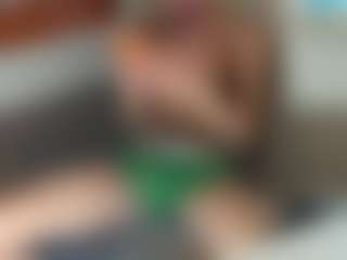 Show de cam en vivo con zamirpdll - Smoking en Camsoda