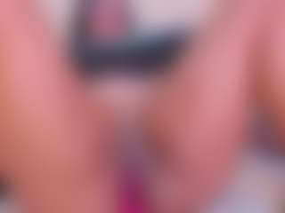Amelia-Rossetti's Live Sex Cam Show
