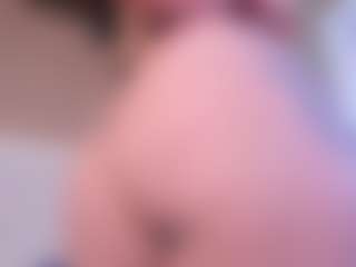 Amelia-Rossetti's Live Sex Cam Show