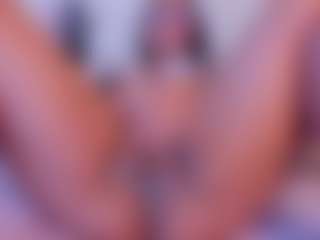 Amelia-Rossetti's Live Sex Cam Show