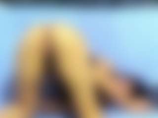 Live cam show with karamoss - Fuck Machine on live.xheat.ai