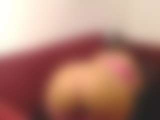 Live cam show with LolaTwerksXX - Ebony on SpunkLive