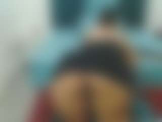 Live cam show with LolaTwerksXX - Ebony on Cam Slut