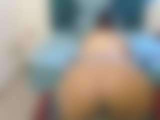 LolaTwerksXX's Live Sex Cam Show