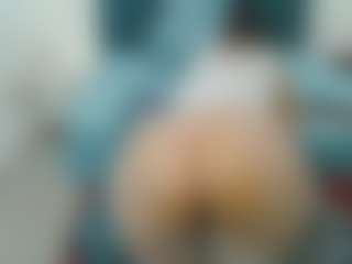 LolaTwerksXX's Live Sex Cam Show