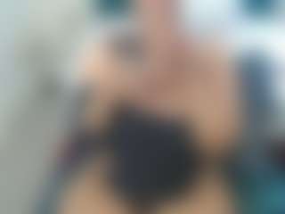 LolaTwerksXX's Live Sex Cam Show