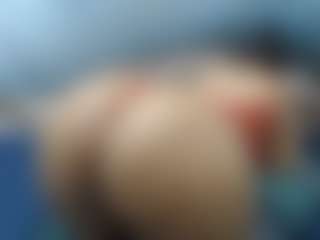 Live cam show with LolaTwerksXX - Ebony on Strip Flash - Live Sex Shows