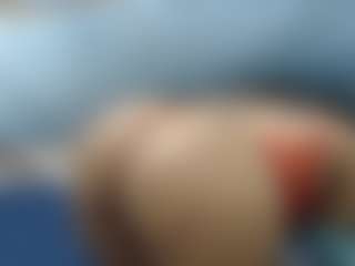 Live cam show with LolaTwerksXX - Ebony on Big Tits