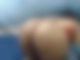 Live cam show with LolaTwerksXX - Ebony on Streamer API