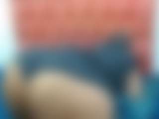 Live cam show with LolaTwerksXX - Ebony on fuck-show.com