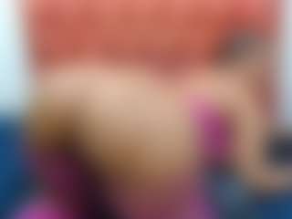 LolaTwerksXX's Live Sex Cam Show