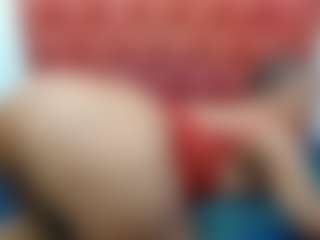 Live cam show with LolaTwerksXX - Ebony Big Tits on Milfs Live