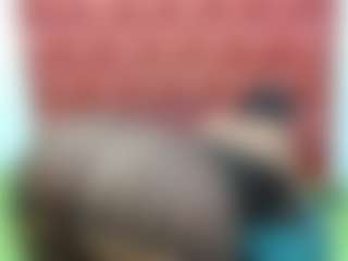 Live cam show with LolaTwerksXX - Ebony on Cam Slut