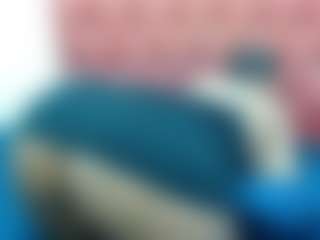 Live cam show with LolaTwerksXX - Ebony on SinfulBabes