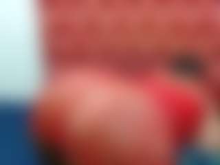 Live cam show with LolaTwerksXX - Bedroom Ebony on Milfs Live