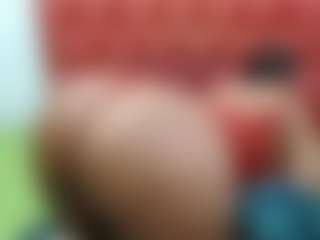 Live cam show with LolaTwerksXX - Body Massage on Camsoda