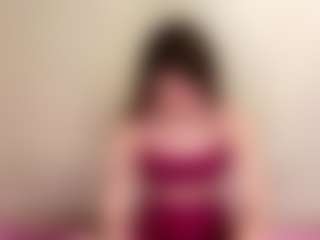 Live cam show with Elisabet - Genital Piercings on Instabang