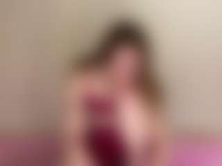 Live cam show with Elisabet - Full Nudity on instabang