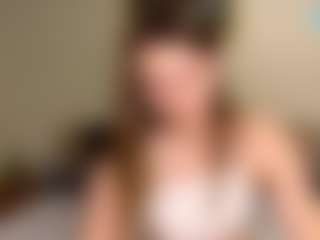 Live cam show with Elisabet - Green Eyes on livesuperchat.net