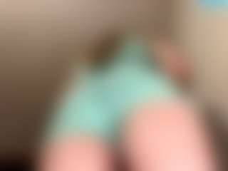 Live cam show with Elisabet - Striptease on Soda Cam
