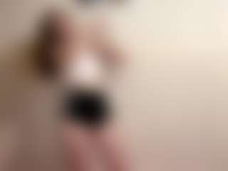 Live cam show with Elisabet - Foot Fetish on xxxlivecams.org