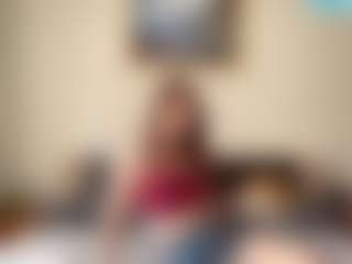 Live cam show with Elisabet - Hairy Pussy Teen (18+) on Hubzter Live