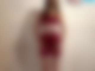 Live cam show with Elisabet - Facial Piercings on Gym Cam Girls