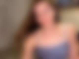 Live cam show with Elisabet - Green Eyes on Uber Horny