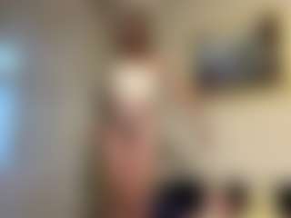 Live cam show with Elisabet - Spank on Camsoda