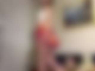 Live cam show with Elisabet - Foot Fetish on Camsoda