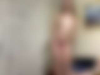 Live cam show with Elisabet - Genital Piercings on Camsoda