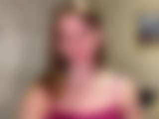 Live cam show with Elisabet - Athletic Young Adult on Free Soda