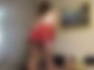 Live cam show with Elisabet - Genital Piercings on Cam Slut