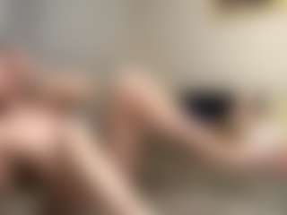Live cam show with Elisabet - Green Eyes on crypto-cams